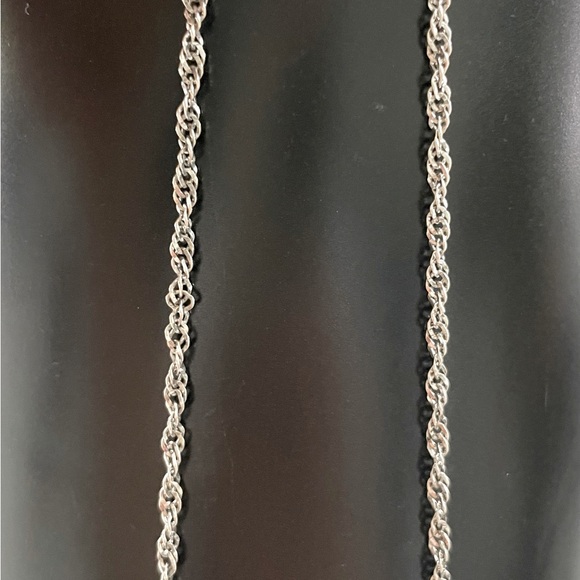 Cheetah Pendant Necklace - Picture 2 of 5